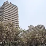 Longtou Business Hotel