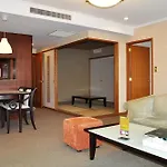 Longtou Business Hotel