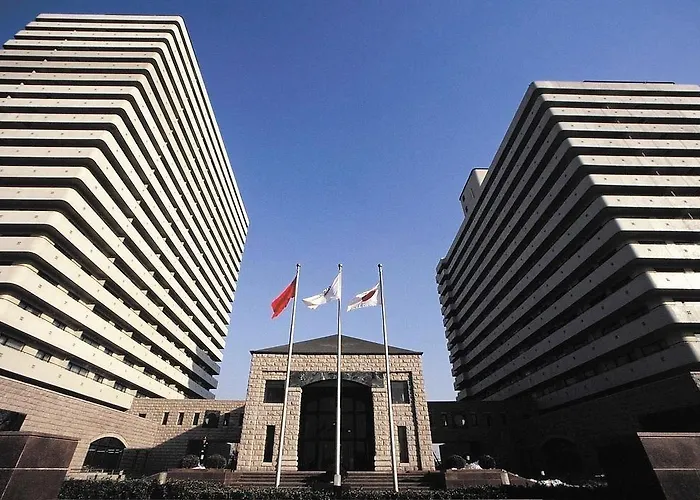 Longtou Business Hotel
