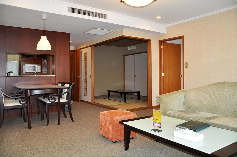 Hotel Longtou Business