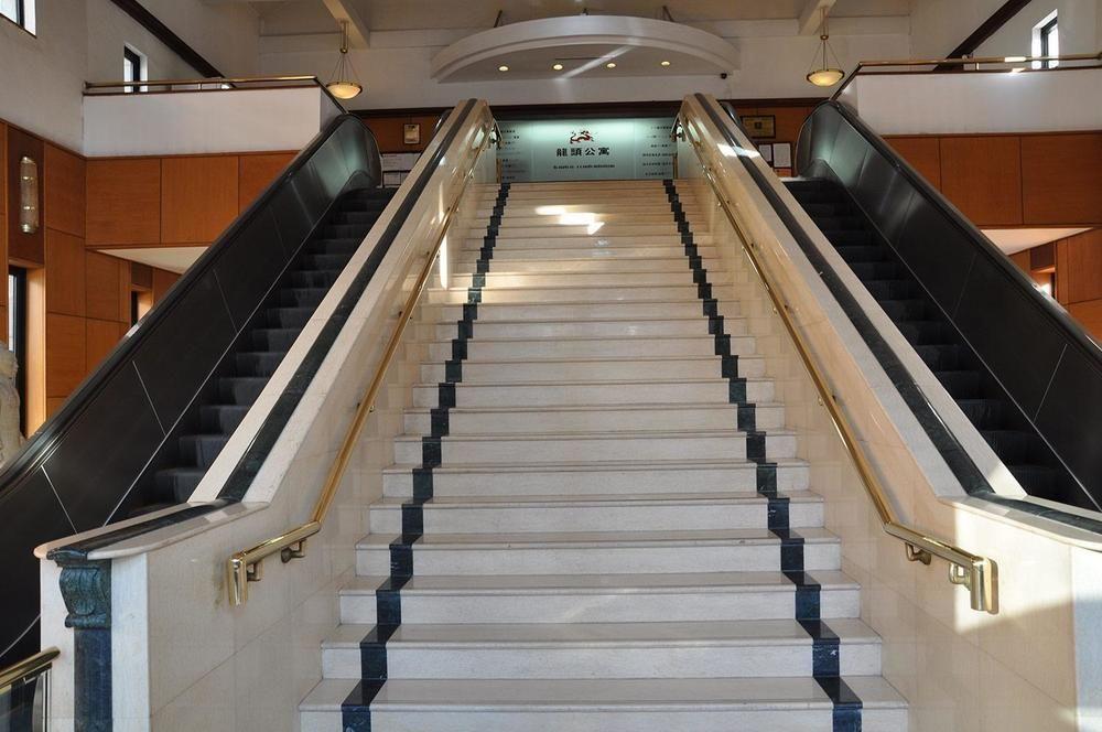 Hotel Longtou Business 4*